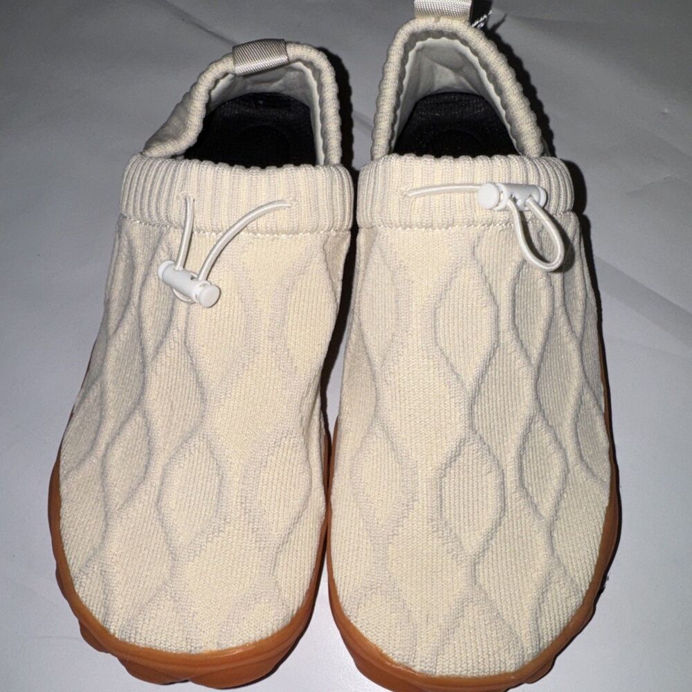 Unbranded Water Shoes EU 40 White Orange Knit Slip-On Beach Pool Shoes 10.5”